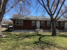 1317 Sylvan St in Grand Island, NE - Building Photo