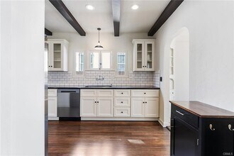 1149 Hi Point St in Los Angeles, CA - Building Photo - Building Photo