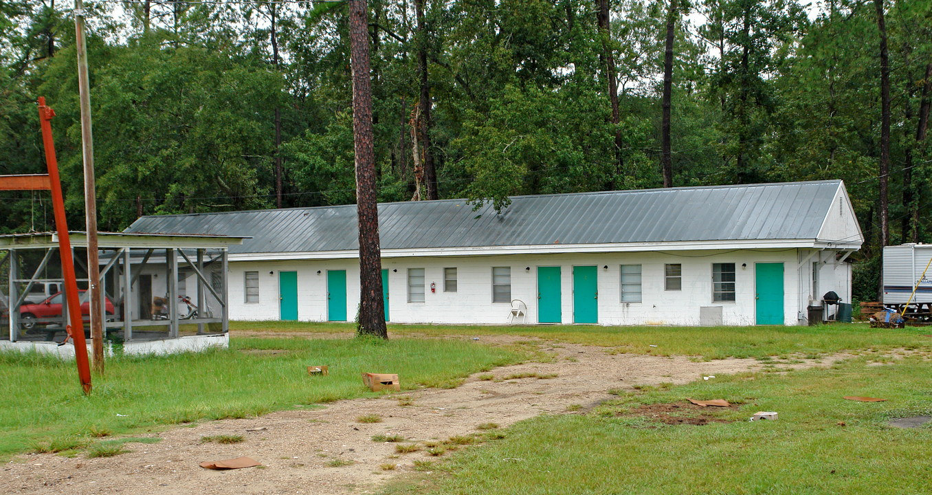 22400 Blountstown Hwy in Tallahassee, FL - Foto de edificio