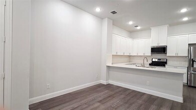 1494 Windermere Wy in Farmers Branch, TX - Building Photo - Building Photo