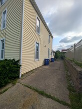 725 Chartiers St in Bridgeville, PA - Building Photo - Building Photo