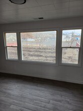 4988 Weyerhaeuser Rd, Unit 2 in Klamath Falls, OR - Foto de edificio - Building Photo