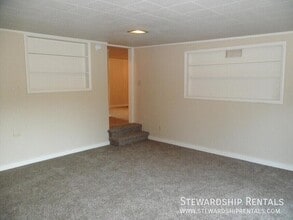 48172 Lauren Dr in Oakridge, OR - Building Photo - Building Photo