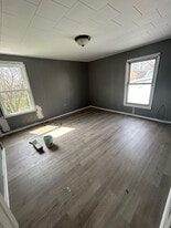 36 Carlisle St in Uniontown, PA - Building Photo