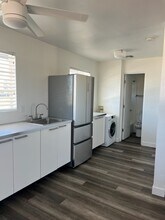 746 W Turney Ave, Apt 9, Unit 9 in Phoenix, AZ - Foto de edificio - Building Photo