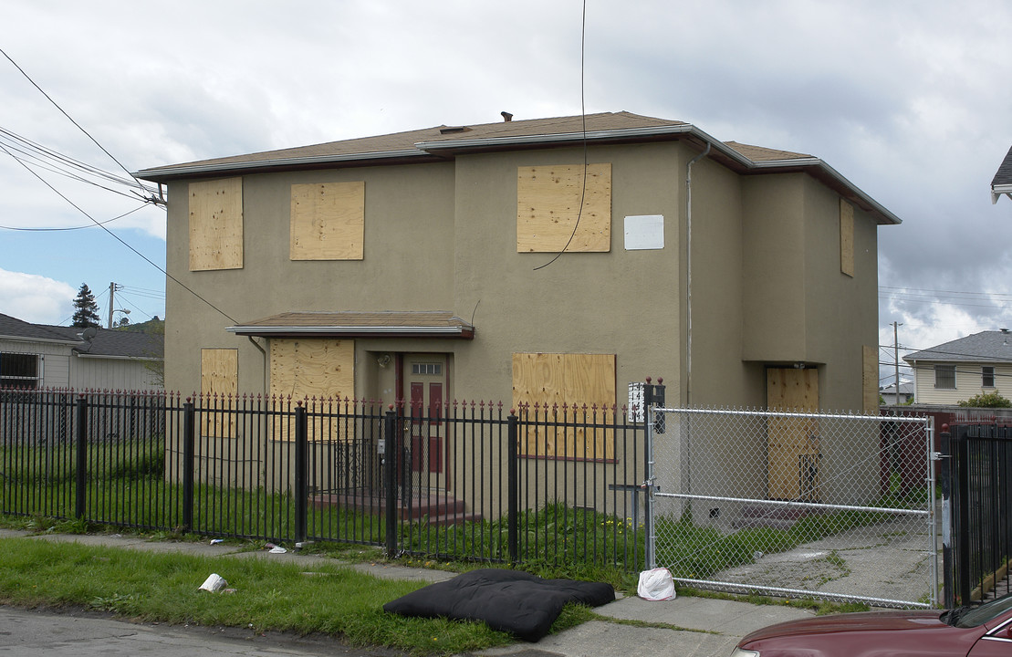 143-149 1st St in Richmond, CA - Building Photo