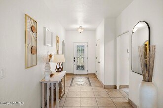 2561 Desert Cove Pl in Las Cruces, NM - Foto de edificio - Building Photo