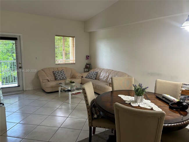 12645 SW 91st St in Miami, FL - Building Photo - Building Photo