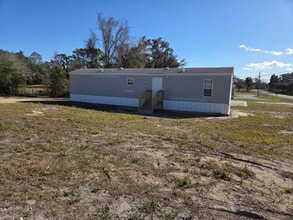 17050 Meridian Blvd in Hudson, FL - Building Photo - Building Photo