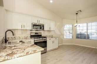 6396 N 81st Dr in Glendale, AZ - Building Photo - Building Photo