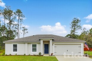42 Rickenbacker Dr in Palm Coast, FL - Building Photo