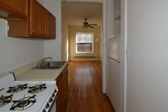 633 W Cornelia Ave in Chicago, IL - Building Photo - Building Photo