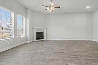 209 Suma Dr in Euless, TX - Building Photo - Building Photo