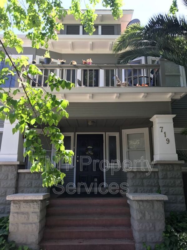 property at 719 19th St