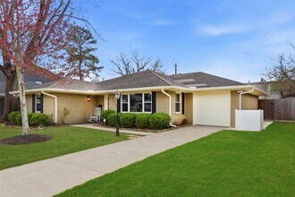 2019 Brimberry St in Houston, TX - Building Photo - Building Photo