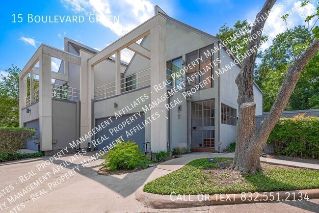 property at 15 Boulevard Green