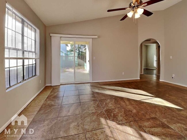 8913 W Fairmount Ave in Phoenix, AZ - Building Photo - Building Photo