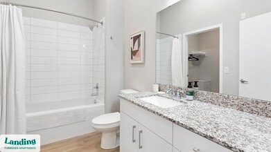 1600 NW 38th St, Unit 407 in Kansas City, MO - Foto de edificio - Building Photo