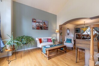 Gorgeous 6 bed 3.5 bath home located in Longmont, CO! in Longmont, CO - Building Photo - Building Photo