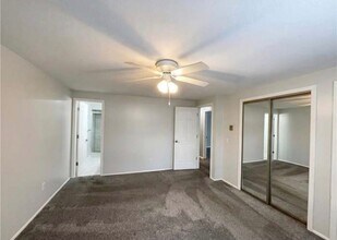 32847 Redwood Blvd in Avon Lake, OH - Building Photo - Building Photo