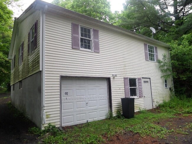 property at 46 Coldenham Rd