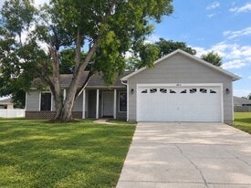 1814 NW 20th Ter in Cape Coral, FL - Building Photo