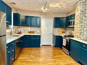 30 Radcliffe Ave, Unit 30 Radcliffe Ave #2 in Providence, RI - Building Photo - Building Photo