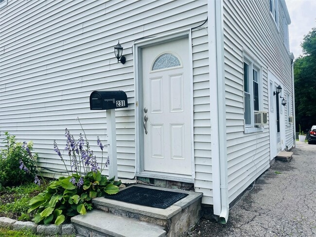 231 Eastern Ave in Ossining, NY - Building Photo - Building Photo
