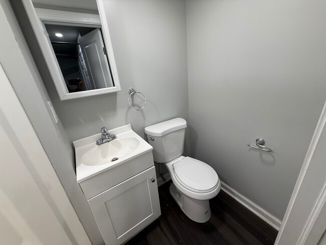 6921 Clinton Rd in Upper Darby Township, PA - Building Photo - Building Photo