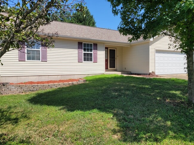 property at 4 Spring Hill Cir