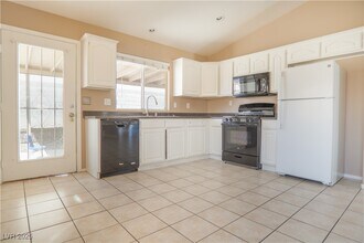 9673 Riding Ridge Rd in Las Vegas, NV - Building Photo - Building Photo