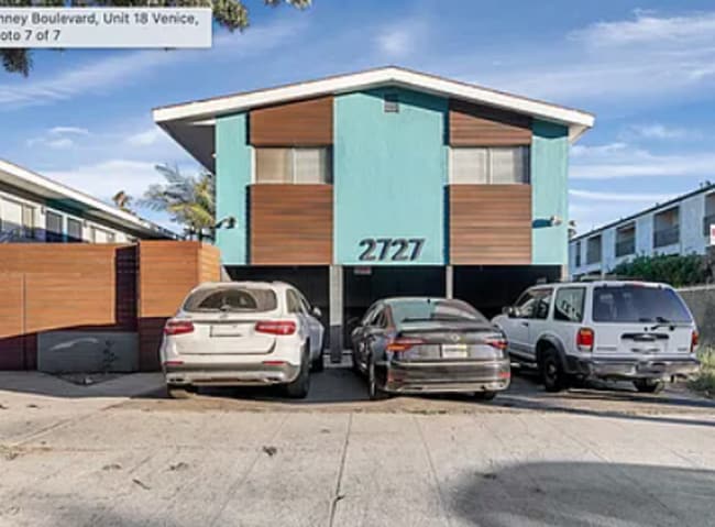2727-2741 Abbot Kinney Blvd in Los Angeles, CA - Building Photo - Building Photo