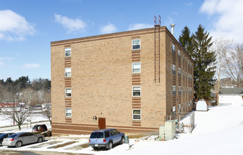 Ellsworth Parkview Apartments in Ellsworth, PA - Building Photo - Building Photo