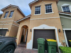 1421 SE 24th Terrace in Homestead, FL - Building Photo