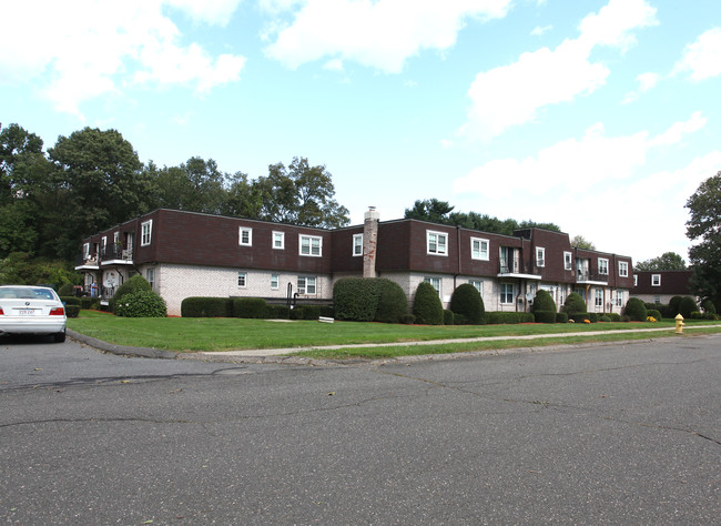 Riviera Apartments in Agawam, MA - Building Photo - Building Photo