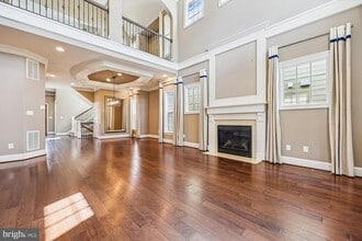 448 Salk Cir in Gaithersburg, MD - Foto de edificio - Building Photo