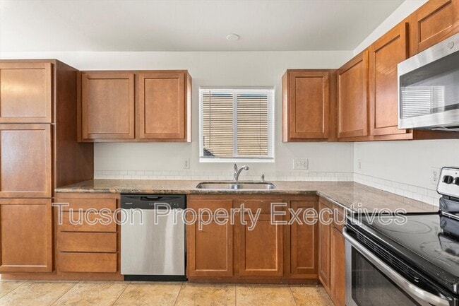 227 E Waverly St in Tucson, AZ - Building Photo - Building Photo