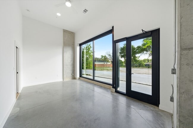 2623 Keene St in Houston, TX - Building Photo - Building Photo