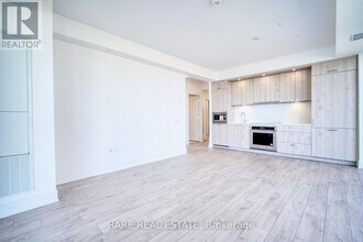 10-1710 Inn On The Pk Dr in Toronto, ON - Building Photo - Building Photo