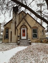 4355 N Logan Ave in Minneapolis, MN - Building Photo
