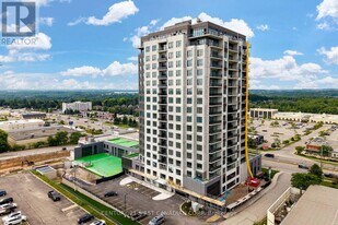 4286 King St E in Kitchener, ON - Building Photo