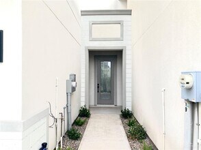 40 Corales St in Mission, TX - Building Photo - Building Photo