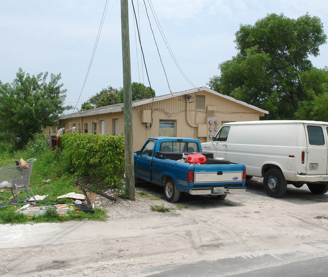 524 NW 8th Ave in Fort Lauderdale, FL - Building Photo - Building Photo