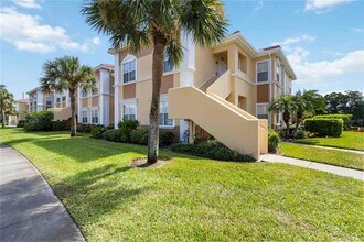 1040 Villagio Cir in Sarasota, FL - Building Photo - Building Photo