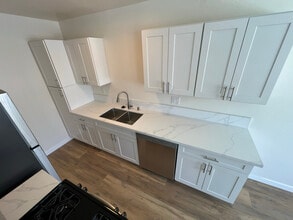 4469 Murietta Ave in Los Angeles, CA - Building Photo - Building Photo