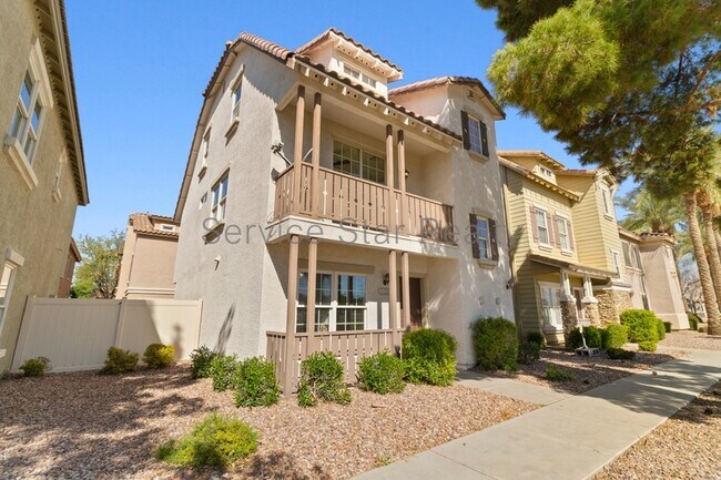 2129 E Huntington Dr in Phoenix, AZ - Building Photo - Building Photo