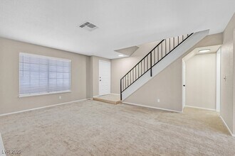 370 Manzanita St in Henderson, NV - Building Photo - Building Photo