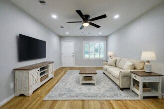 1340 Althea Dr in Houston, TX - Building Photo - Building Photo