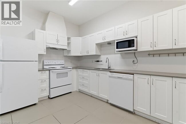 property at 58 Beverly St