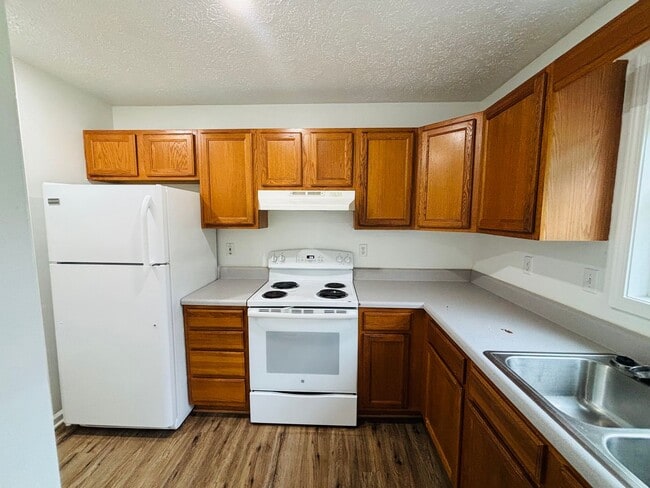 350 Wakeman Ct NE in Christiansburg, VA - Building Photo - Building Photo